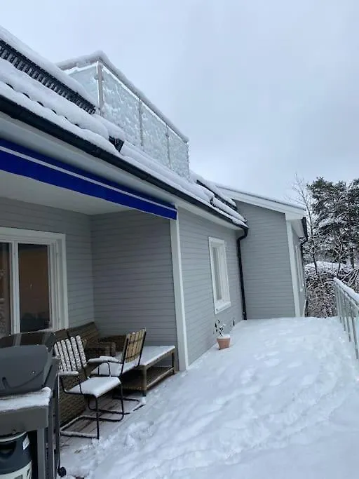 Villa Stort Hus I Stockholm Sollentuna 0*,  Schweden