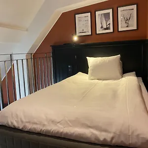 Magnolia House Aparthotel
